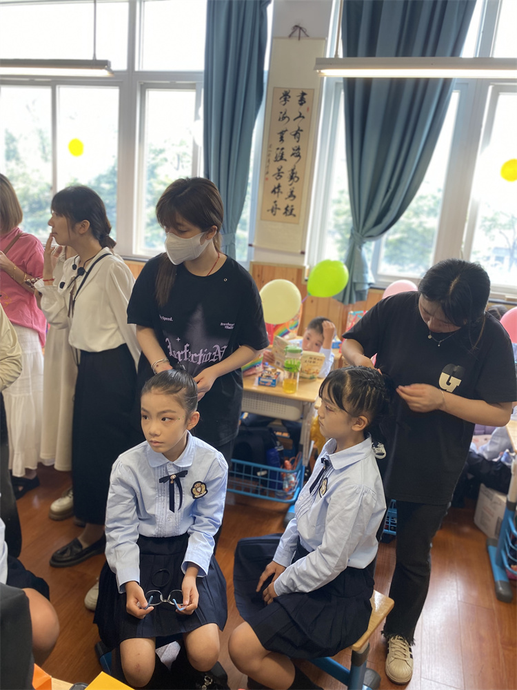 花泽美学柯桥校区助力柯桥实验小学板湖小学汇演化妆 - 图片2