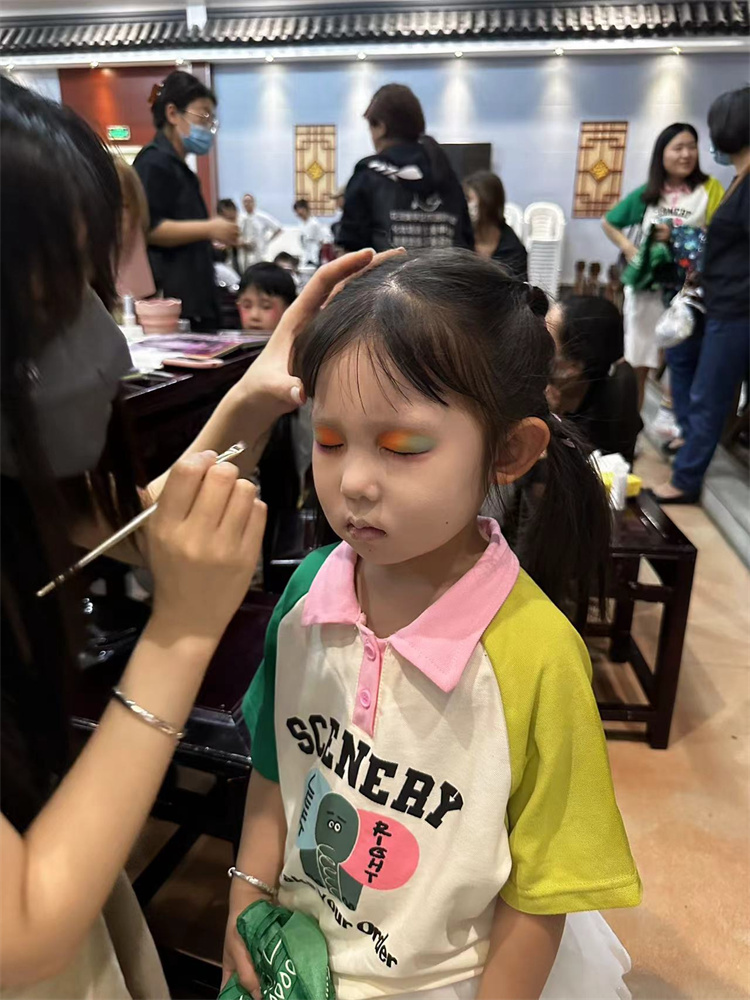 越城校区六一儿童小学化妆实践活动 - 图片4