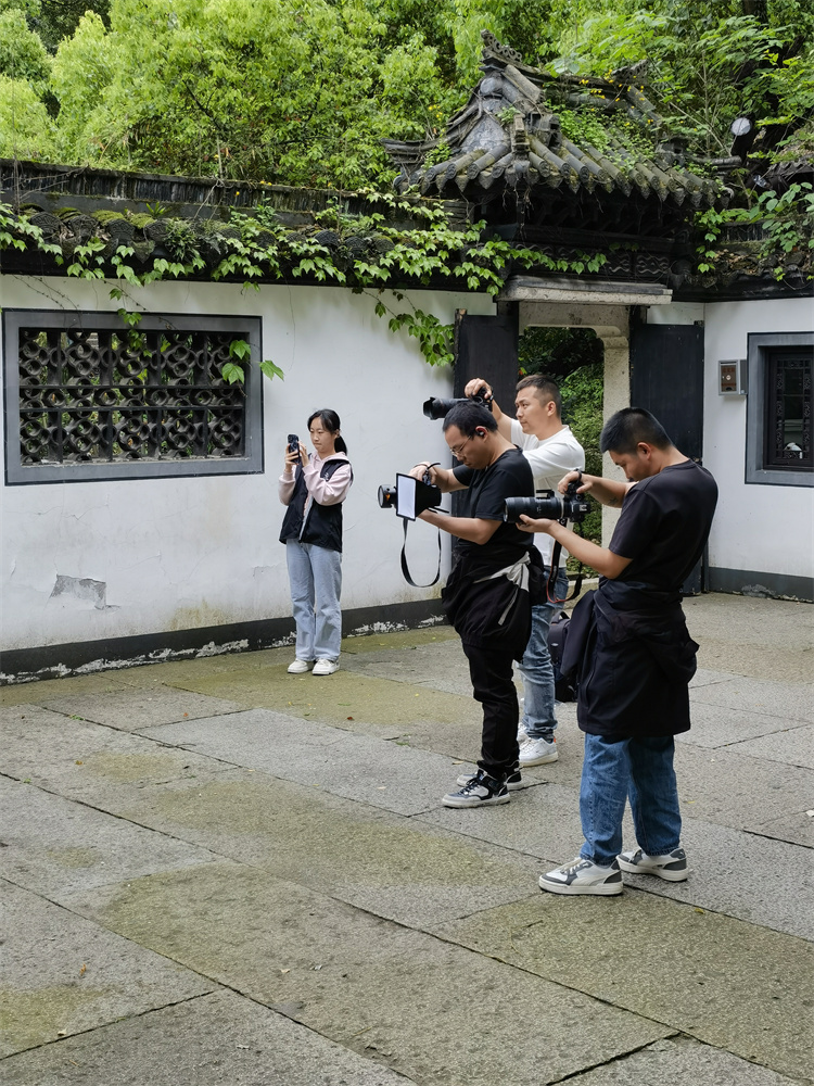 越城校区摄影学员外出人像摄影实践 - 图片3