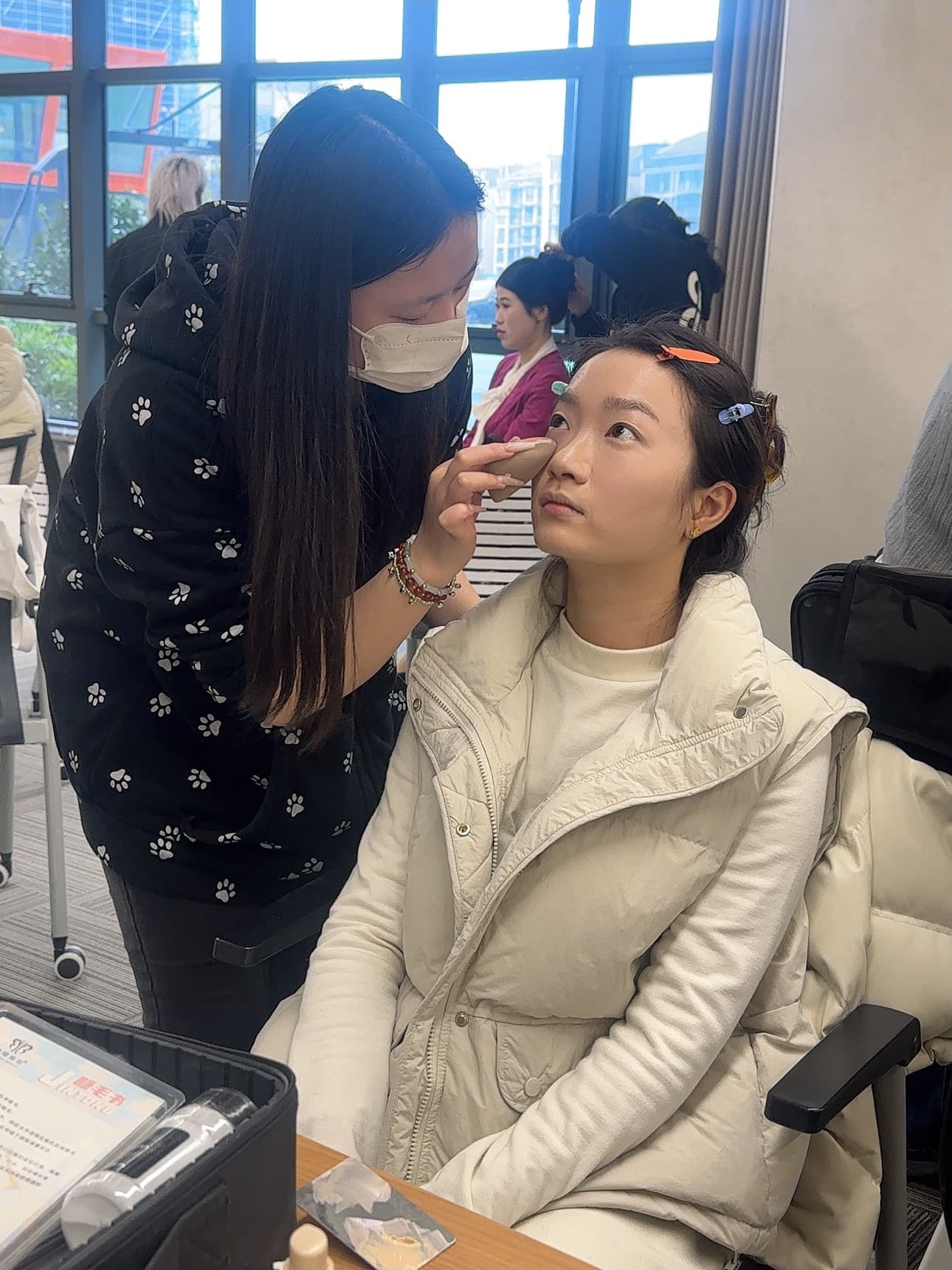 浙江省人民医院实践活动，花泽美学化妆班学员，助力白衣天使活动圆满成功！