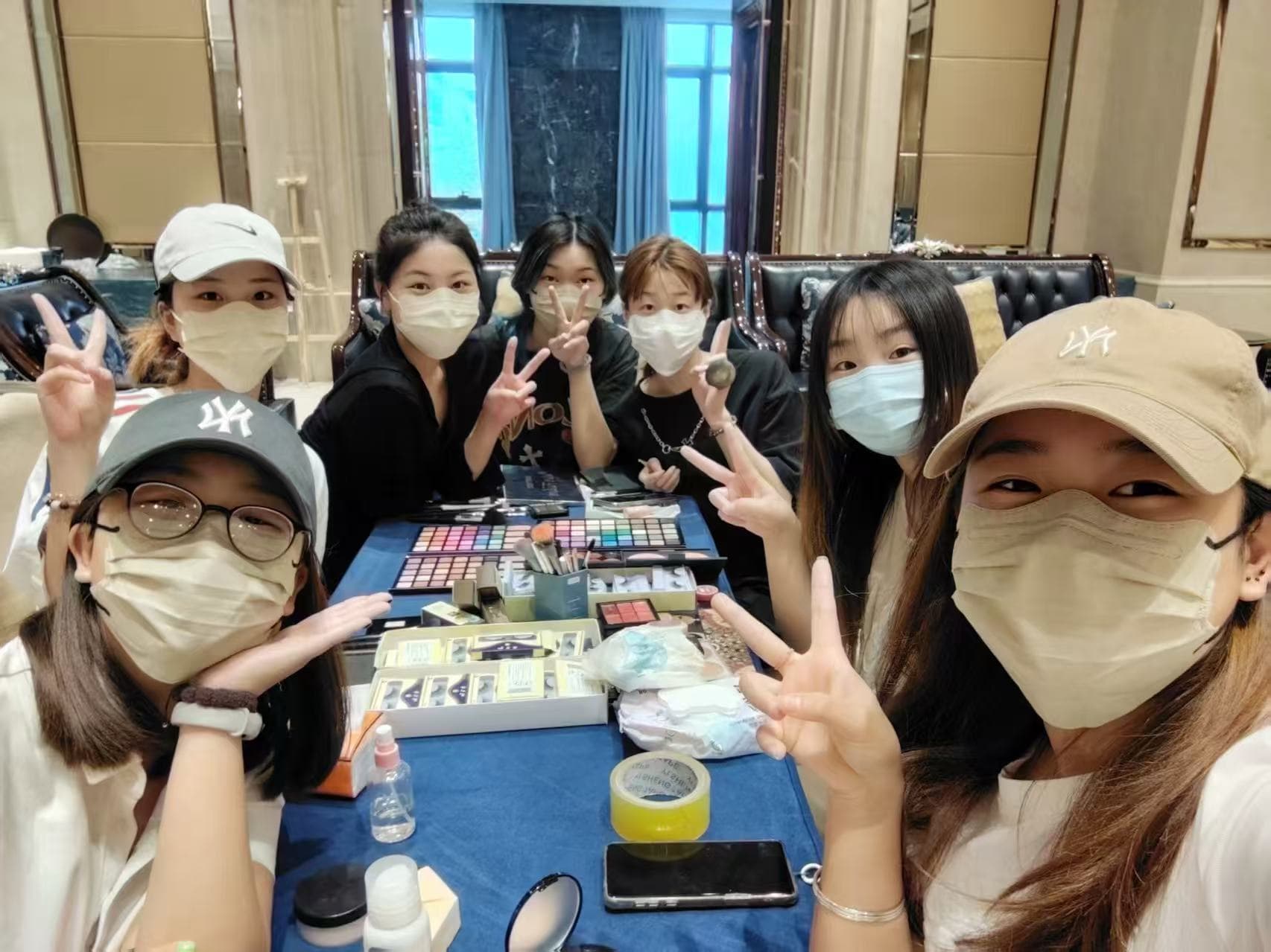 一场孩子王的活动，花泽美学化妆班学员轻松拿捏！ - 图片6