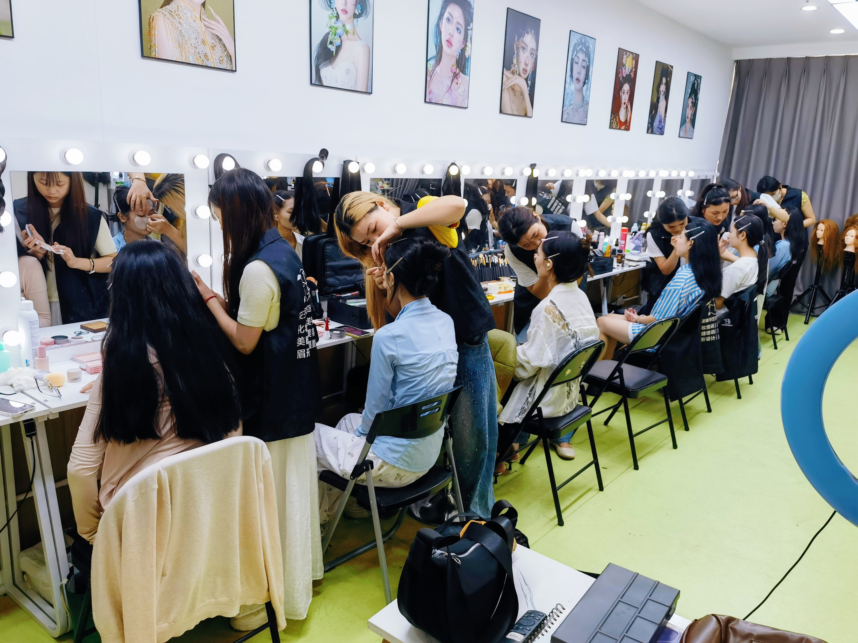 从学员到店主！在绍兴学汉服妆造，我顺利开店实现稳定营收