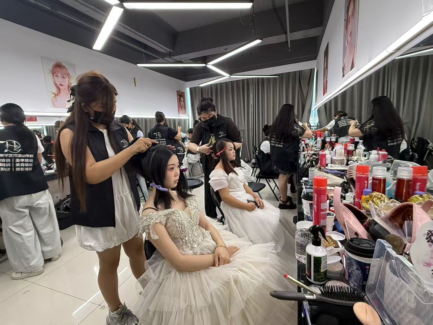 绍兴学新娘跟妆哪个学校好？2026年绍兴新娘跟妆培训学校真实测评